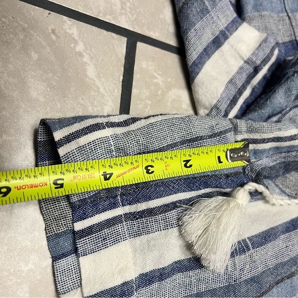 Briggs Women's Linen Blend Pull-On Shorts Medium Blue Stripe Wide Waist Band NWT - Picture 11 of 12